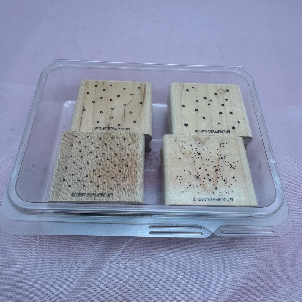 Stampin’ Up! Itty Bitty Backgrounds (1997) – 4 Wood-Mounted Rubber Stamps